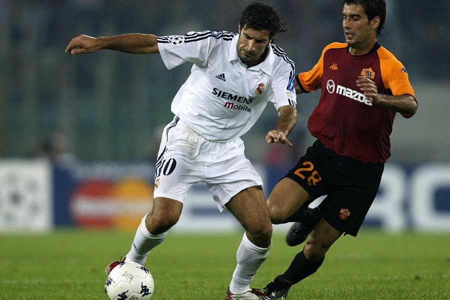 Luis Figo e Pep Guardiola in azione durante Roma-Real Madrid