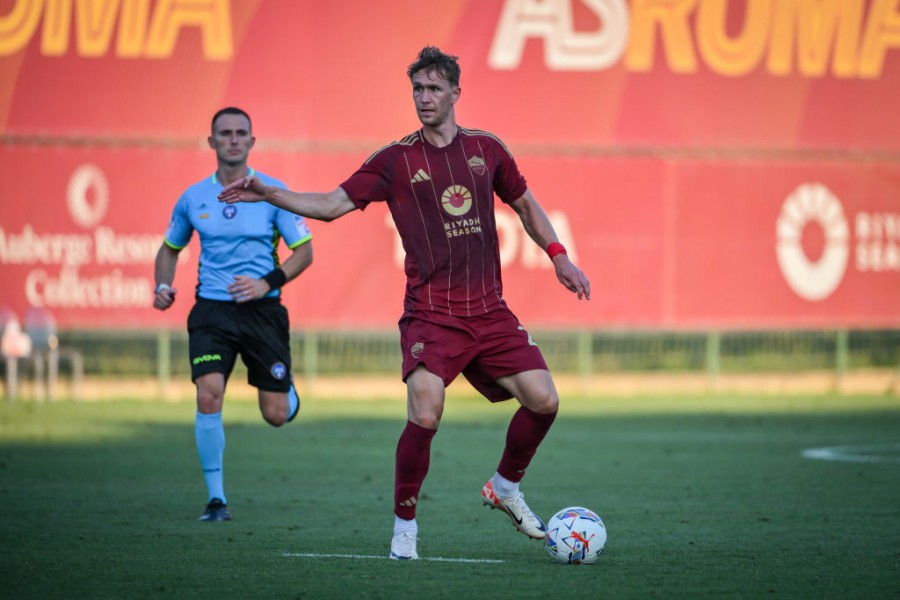 Ola Solbakken in campo con la Roma