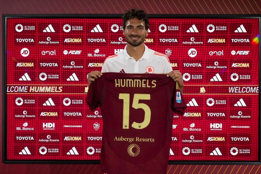 L'ufficialità di Mats Hummels