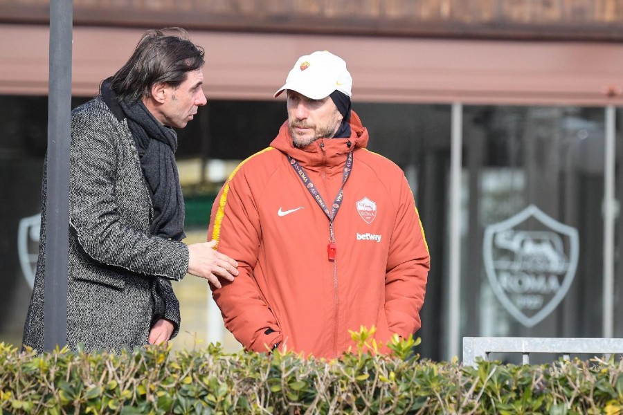 Carmine Gautieri a colloquio con mister Di Francesco, di LaPresse