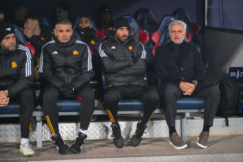 José Mourinho e il suo staff al Dall'Ara