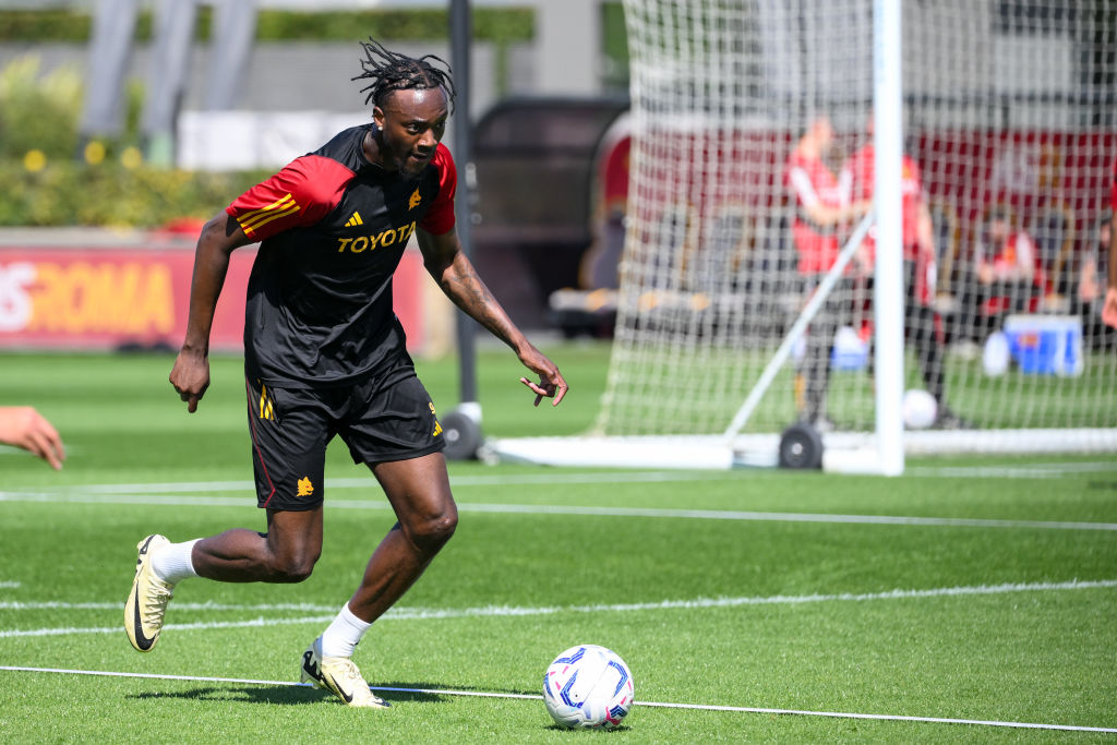 Tammy Abraham si allena a Trigoria