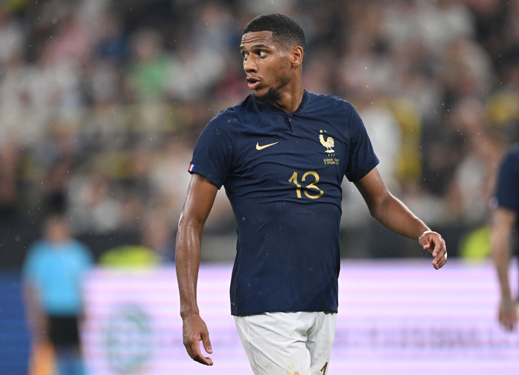 Todibo in campo con la maglia della Francia