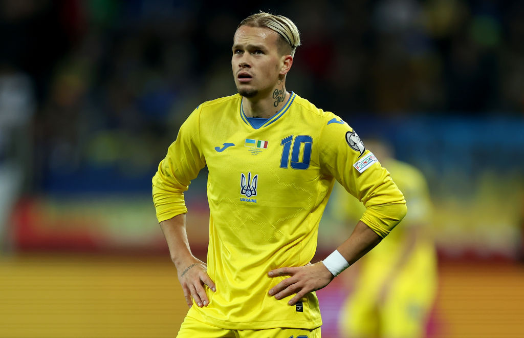 Mudryk in campo con la nazionale ucraina