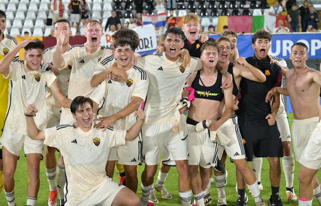 La Roma U18 festeggia la finale conquistata