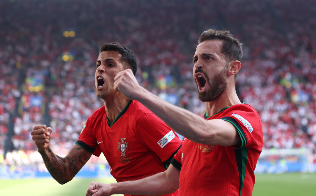 Joao Cancelo e Bernardo Silva