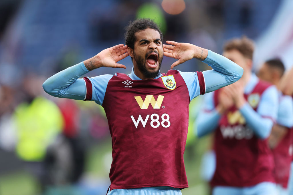 Lorenz Assignon con la maglia del Burnley