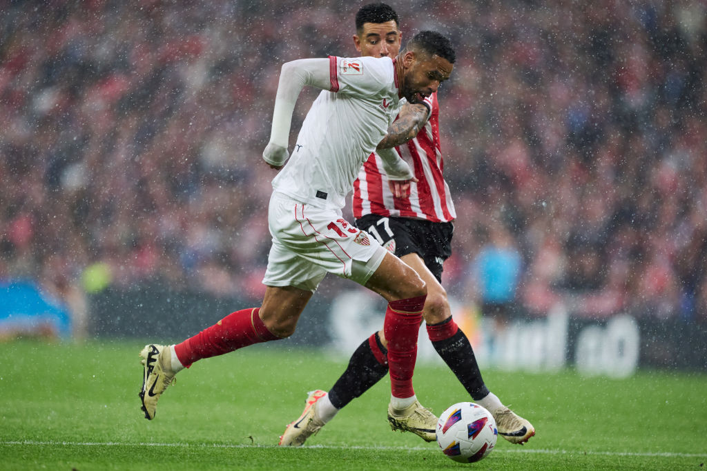 En-Nesyri con la maglia del Siviglia