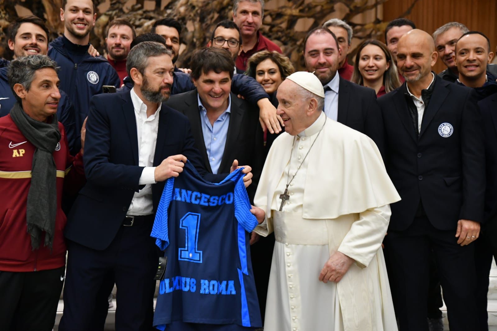 Il presidente Verde e la squadra in visita dal Santo Padre