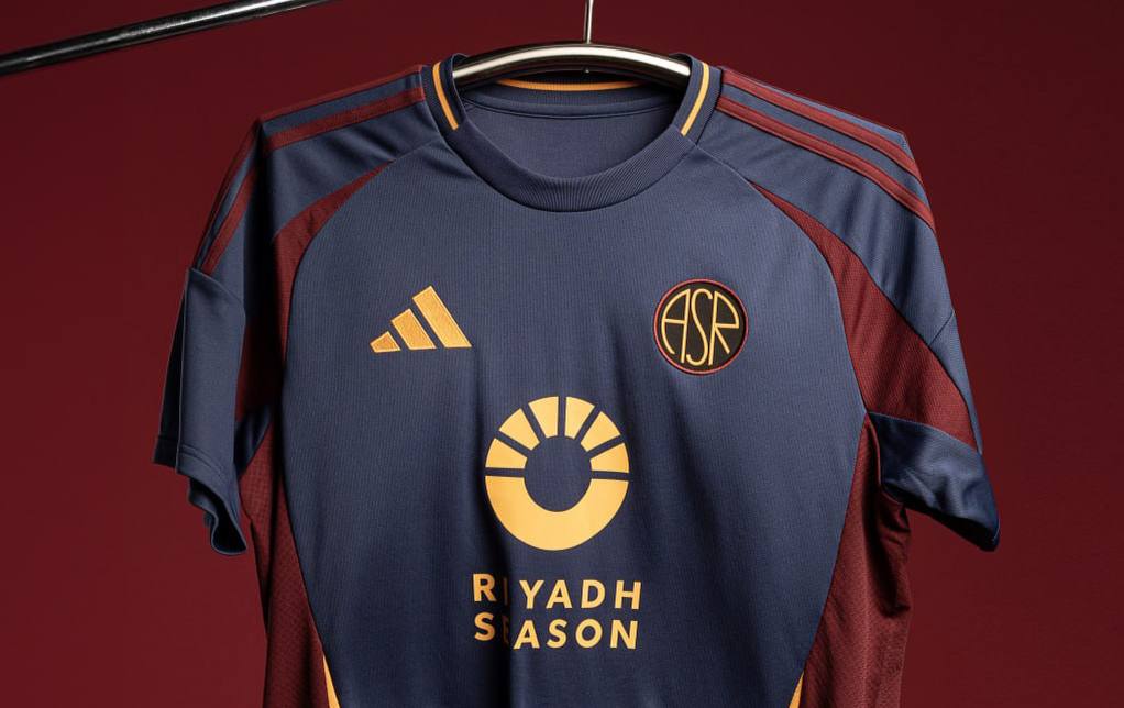 Terza maglia AS Roma stagione 2024/2025 