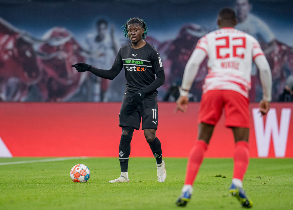 Koné in campo con la maglia del 'Gladbach