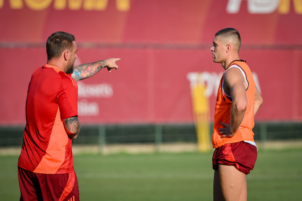 De Rossi e Dovbyk