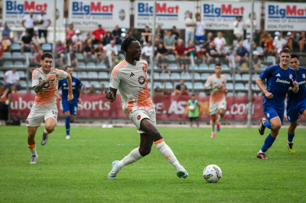 Tammy Abraham in campo con la Roma