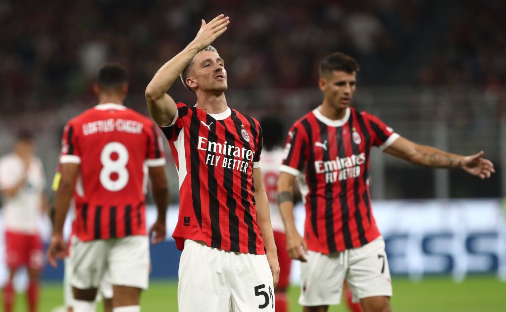 Alexis Saelemaekers in maglia Milan