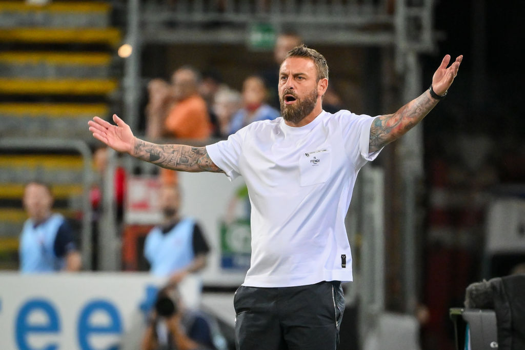 De Rossi durante Cagliari-Roma