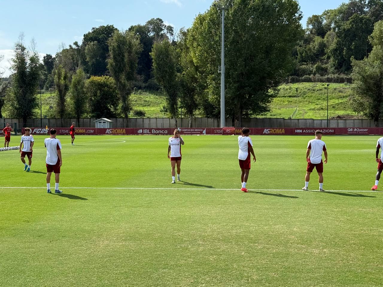 La squadra in campo per la seduta d'allenamento odierna