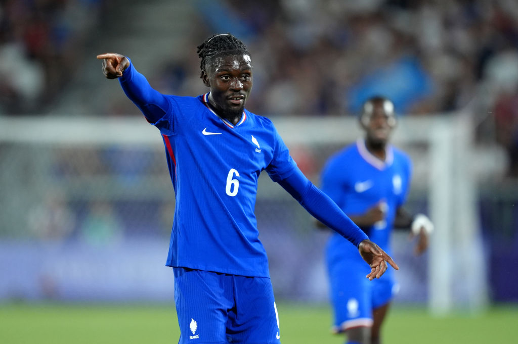 Manu Koné in azione con la maglia della Francia