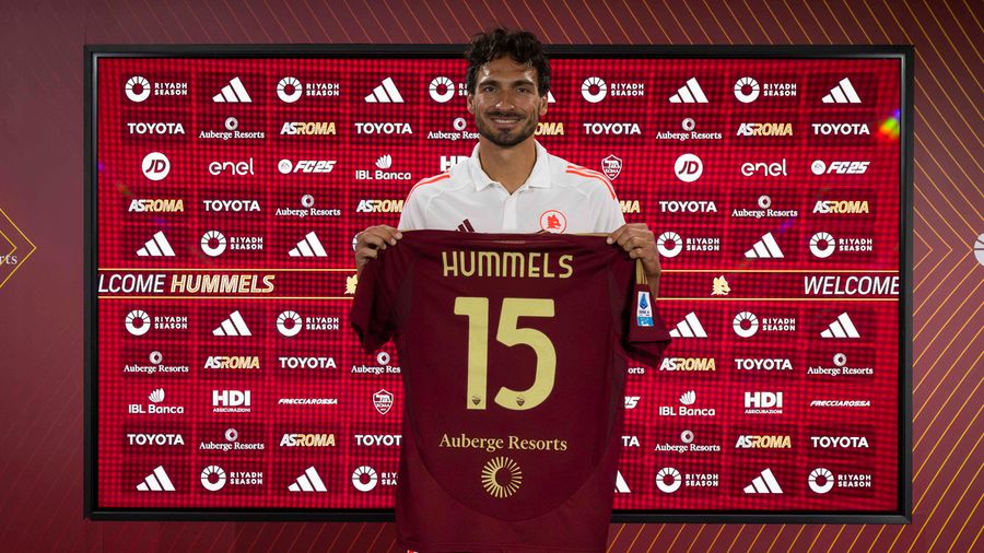 L'ufficialità di Mats Hummels