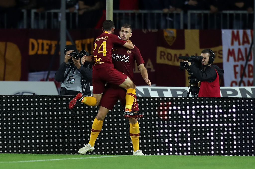 L'esultanza di Dzeko e Florenzi dopo il gol del raddoppio a Empoli