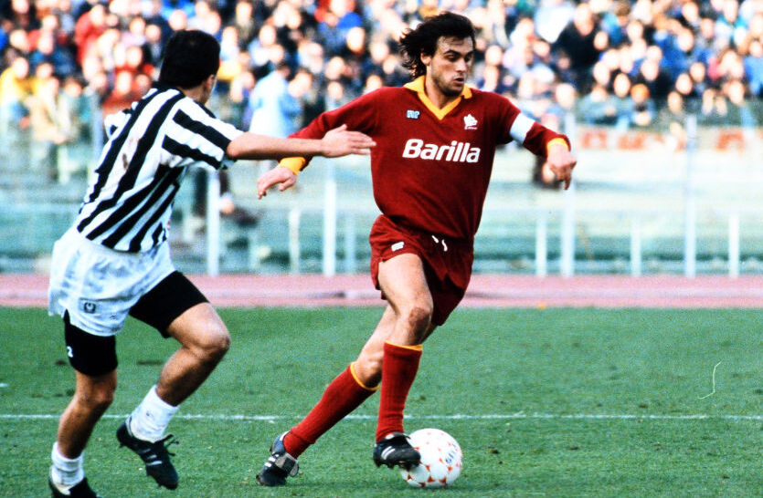 Peppe Giannini in azione contro l'Ascoli