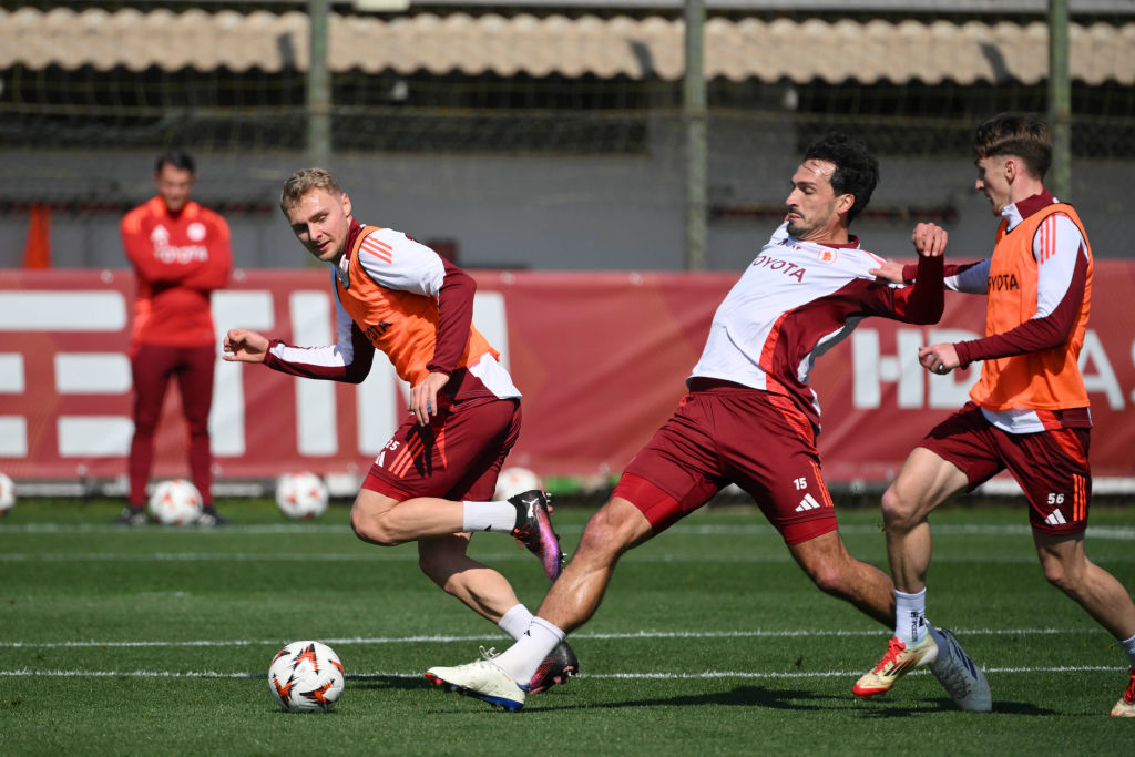 Mats Hummels durante l'allenamento odierno a Trigoria