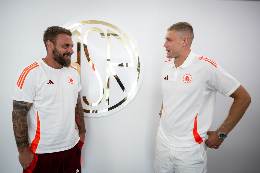 De Rossi e Dovbyk